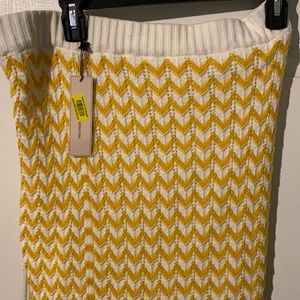BCBG Large Skirt